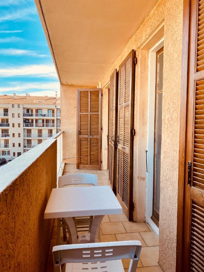 Joli deux pièces, centre ville et proche plage Propriano  Extérieur photo